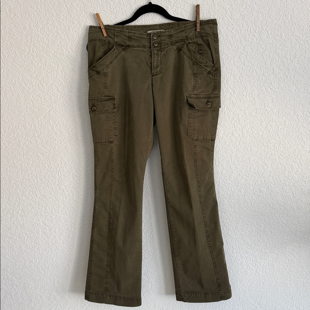 Old Navy Women's Boot Cut Cargo Jeans - Olive